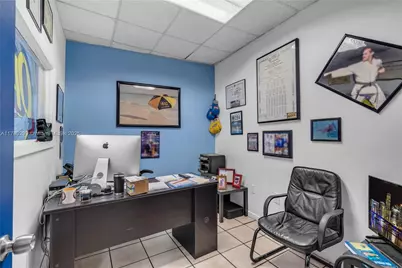710 SW 73rd Ct, Miami, FL 33144 - Photo 9