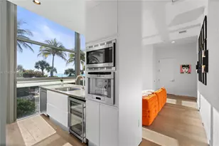 5875 Collins Ave, Miami Beach, FL 33140 - Photo 13