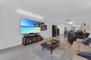 16300 Golf Club Rd, Weston, FL 33326 - Photo 7