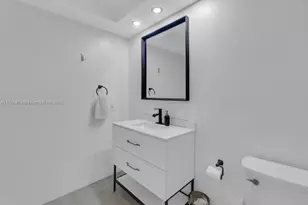 16300 Golf Club Rd, Weston, FL 33326 - Photo 17