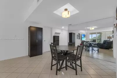16300 Golf Club Rd #401, Weston, FL 33326 - Photo 9