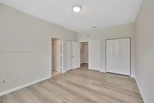 4208 N Dixie Hwy, Oakland Park, FL 33334 - Photo 29