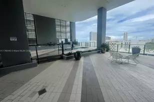 121 NE 34th St, Miami, FL 33137 - Photo 35