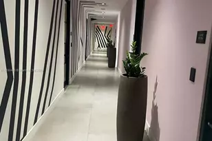 121 NE 34th St, Miami, FL 33137 - Photo 31