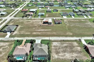 1037 NW 37th Pl, Cape Coral, FL 33993 - Photo 15