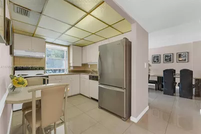 2101 Atlantic Shores Blvd #201, Hallandale Beach, FL 33009 - Photo 3