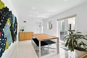 2550 Flamingo Dr, Miami Beach, FL 33140 - Photo 25