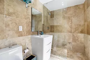 2550 Flamingo Dr, Miami Beach, FL 33140 - Photo 41