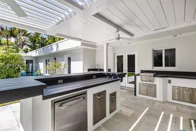 2550 Flamingo Dr, Miami Beach, FL 33140 - Photo 57