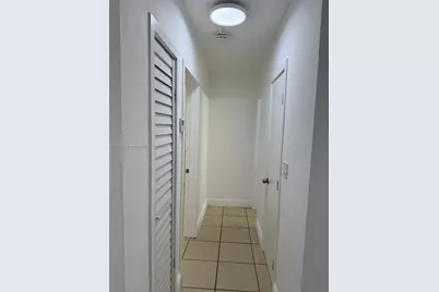 1895 Venice Park Dr #2A, North Miami, FL 33181 - Photo 13