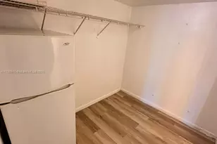 26 Diplomat Pkwy, Hallandale Beach, FL 33009 - Photo 9