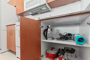 1200 Brickell Bay Dr, Miami, FL 33131 - Photo 25