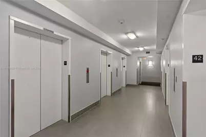 1200 Brickell Bay Dr #PH 4218, Miami, FL 33131 - Photo 37