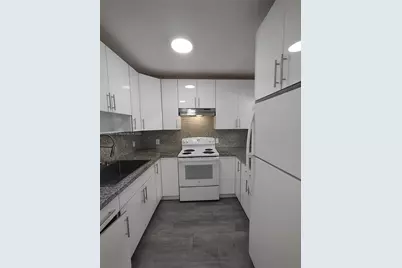 1895 Venice Park Dr #16B, North Miami, FL 33181 - Photo 7