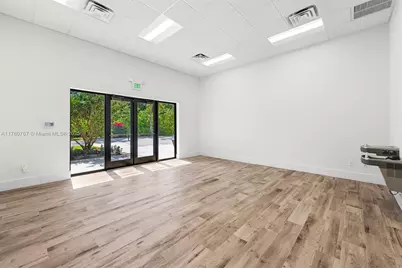 1930 N 30th Road, Hollywood, FL 33021 - Photo 29