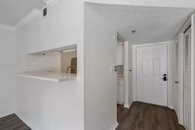 1000 W Horatio Street #114, Other City - In The State Of Florida, FL 33606 - Photo 7