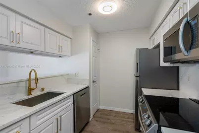 1000 W Horatio Street #114, Other City - In The State Of Florida, FL 33606 - Photo 9