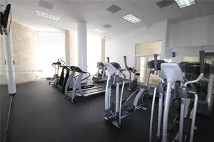 5151 Collins Ave, Miami Beach, FL 33140 - Photo 17