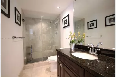 5151 Collins Av #924, Miami Beach, FL 33140 - Photo 21