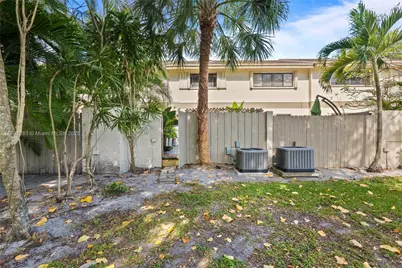 3062 S Oakland Forest Dr #205, Oakland Park, FL 33309 - Photo 23