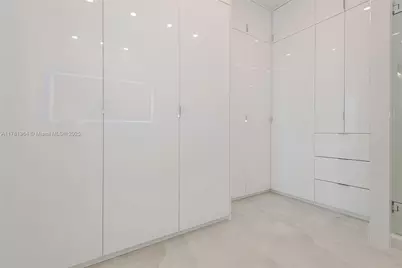 100 Bayview Dr #PH25, Sunny Isles Beach, FL 33160 - Photo 23