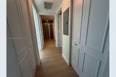 325 S Biscayne Blvd #1214, Miami, FL 33131 - Photo 15