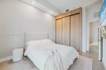 2001 Meridian Ave #514, Miami Beach, FL 33139 - Photo 29