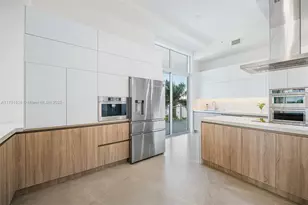 2001 Meridian Ave, Miami Beach, FL 33139 - Photo 21