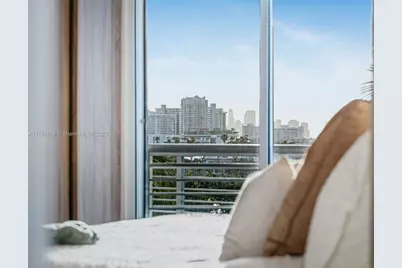 2001 Meridian Ave #514, Miami Beach, FL 33139 - Photo 13
