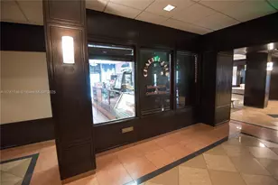 600 NE 36th St, Miami, FL 33137 - Photo 41