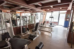 600 NE 36th St, Miami, FL 33137 - Photo 25