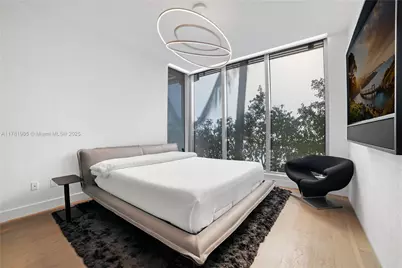 304 Ocean Dr #102, Miami Beach, FL 33139 - Photo 15
