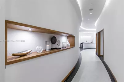 851 NE 1st Ave #1102, Miami, FL 33132 - Photo 19