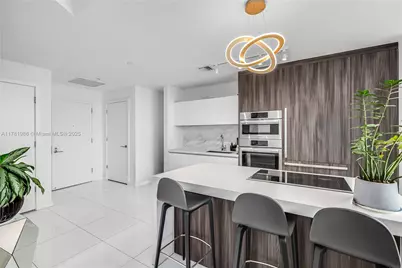 851 NE 1st Ave #1102, Miami, FL 33132 - Photo 3