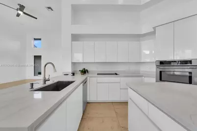 2534 Poinciana Dr, Weston, FL 33327 - Photo 29