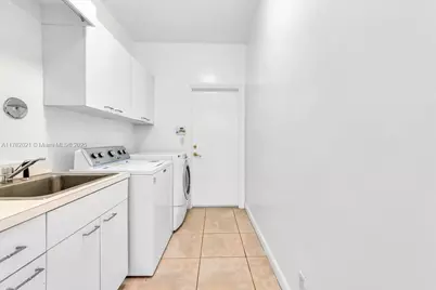 2534 Poinciana Dr, Weston, FL 33327 - Photo 43