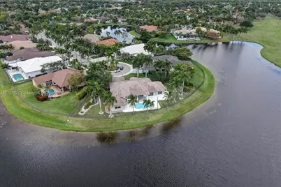 2534 Poinciana Dr, Weston, FL 33327 - Photo 57