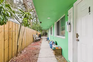 1713 SW 11th Ct, Fort Lauderdale, FL 33312 - Photo 5