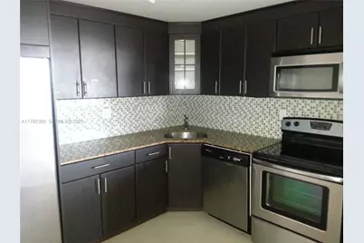 2750 NE 183rd St #2607, Aventura, FL 33160 - Photo 9