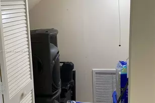 1634 N 15th Terrace, Hollywood, FL 33020 - Photo 13