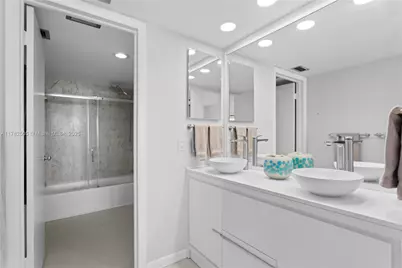 881 Ocean Dr #24C, Key Biscayne, FL 33149 - Photo 15