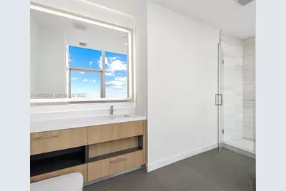 851 NE 1st Ave #PH 5500, Miami, FL 33132 - Photo 3
