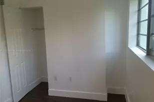 7025 Rue Granville, Miami Beach, FL 33141 - Photo 11