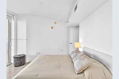 17201 Collins Ave #704, Sunny Isles Beach, FL 33160 - Photo 59