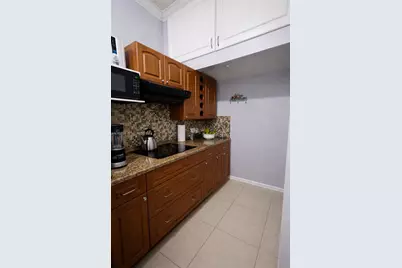 1860 NW 107th St, Miami, FL 33167 - Photo 39