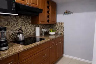 1860 NW 107th St, Miami, FL 33167 - Photo 39