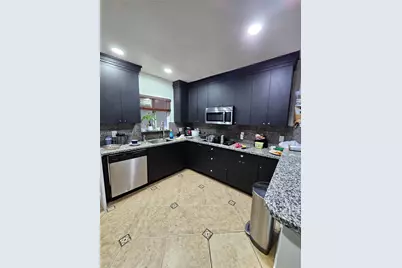 1860 NW 107th St, Miami, FL 33167 - Photo 25