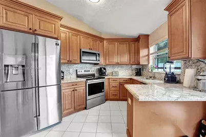 7324 NW 1st Pl, Plantation, FL 33317 - Photo 15