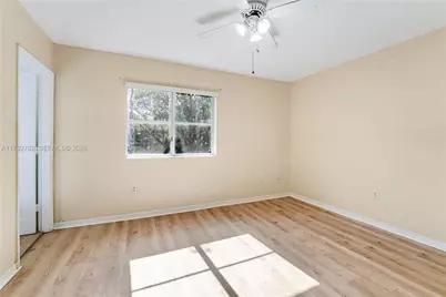 631 SW 10th St, Florida City, FL 33034 - Photo 9