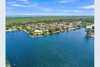 7810 SW 199th Ter, Cutler Bay, FL 33189 - Photo 1